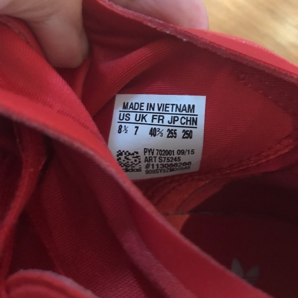 Red Adidas women’s shoes 8.5 - Picture 6 of 6